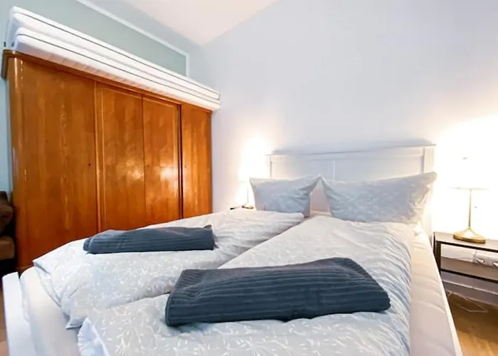 Schoene Ferienwohnung In Plagwitz Nahe Karl-Heine-Strasse -Netflix, Wlan, Waschmaschinet