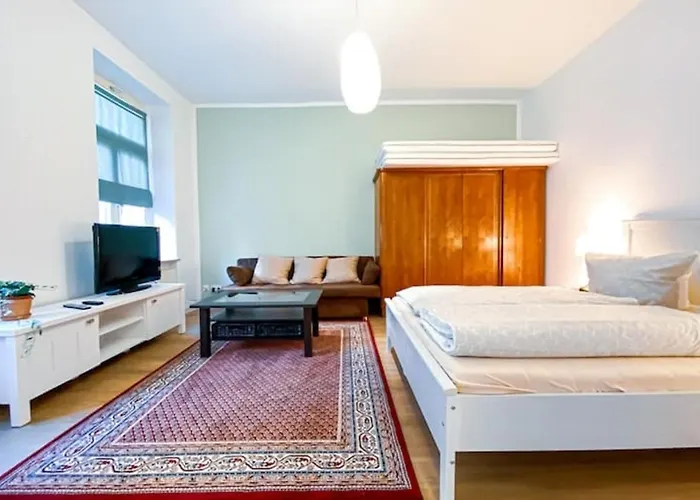 Schoene Ferienwohnung In Plagwitz Nahe Karl-Heine-Strasse -Netflix, Wlan, Waschmaschinet